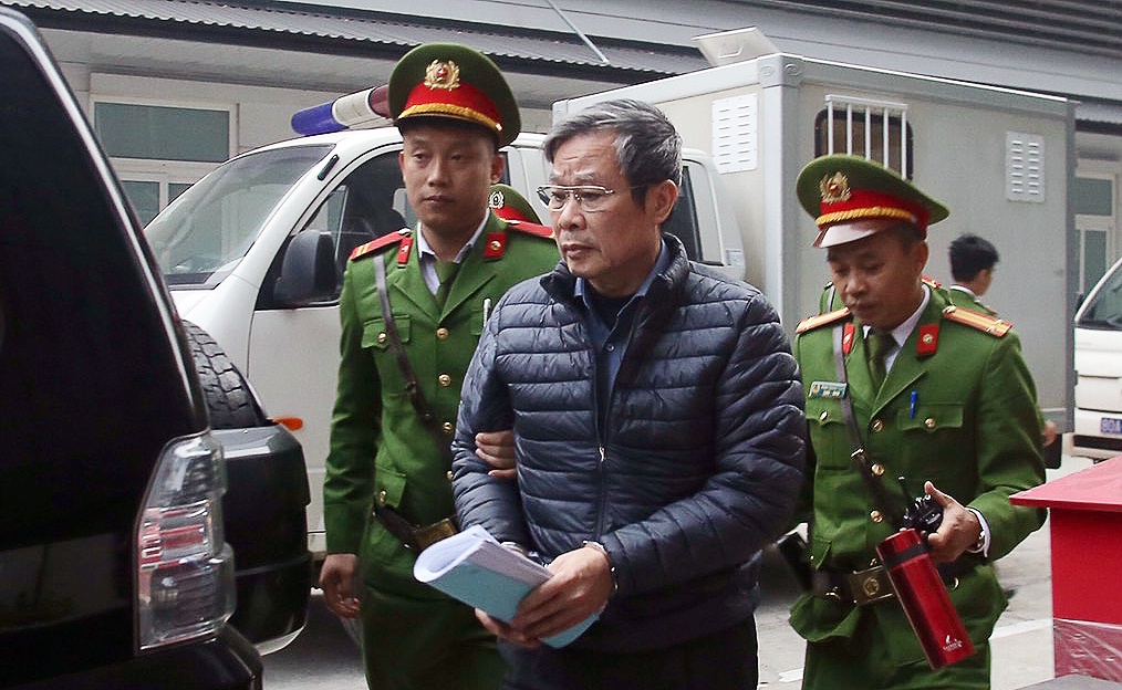 Xet xu vu an AVG anh 3