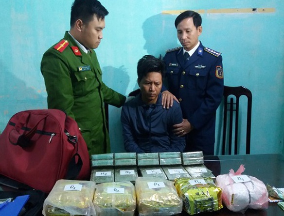 Vận chuyển heroin ảnh 1 Van chuyen heroin anh 1