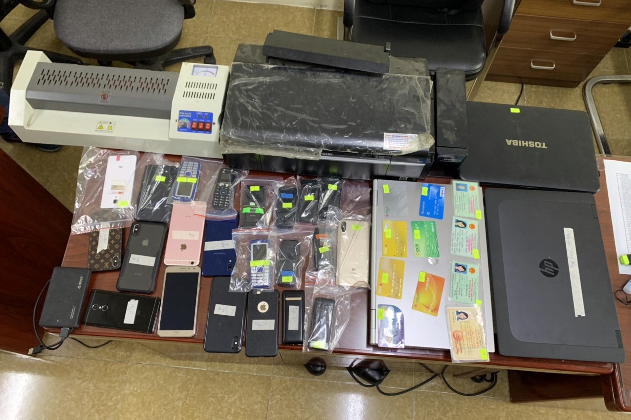 Lua dao FE Credit anh 2