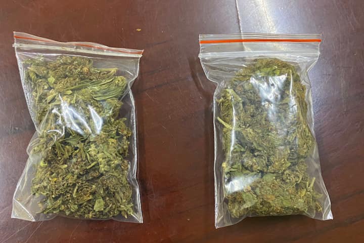 Thanh nien ban can sa anh 1