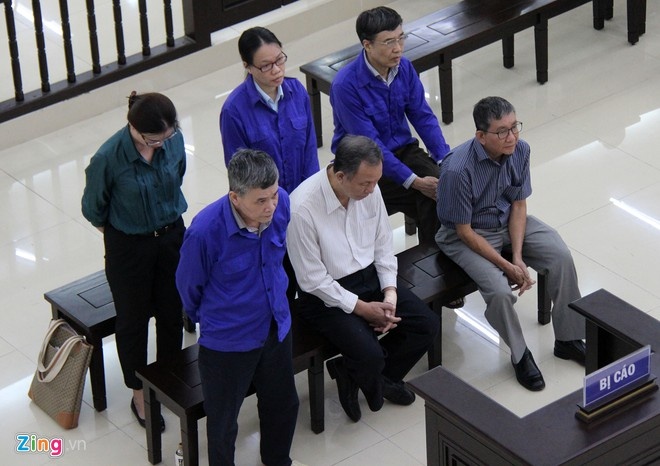 Xet xu Le Bach Hong anh 1