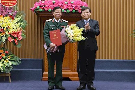 Cong bo quyet dinh cua Chu tich nuoc ve cong tac can bo hinh anh