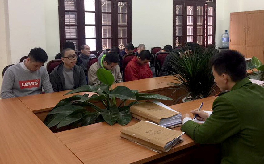 Đánh bạc qua game đế chế ảnh 2 Danh bac qua game de che anh 2