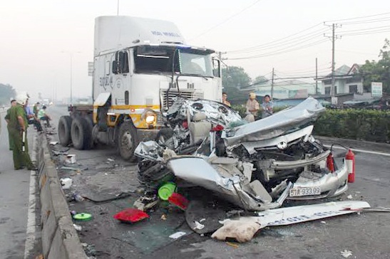 Hon 1.100 nguoi chet vi tai nan giao thong trong 2 thang dau nam hinh anh