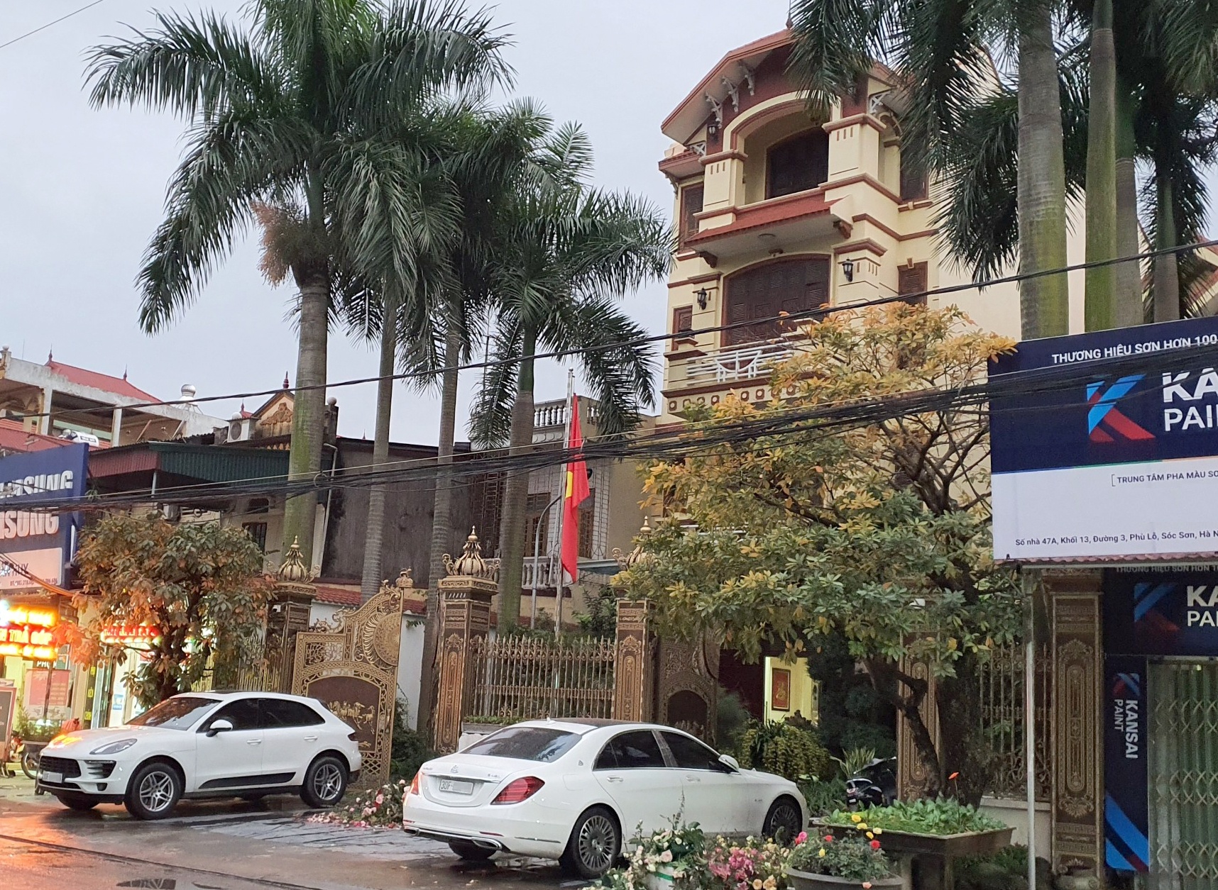 Đốt pháo tại đám cưới ở Hà Nội ảnh 2 Dot phao tai dam cuoi o Ha Noi anh 2