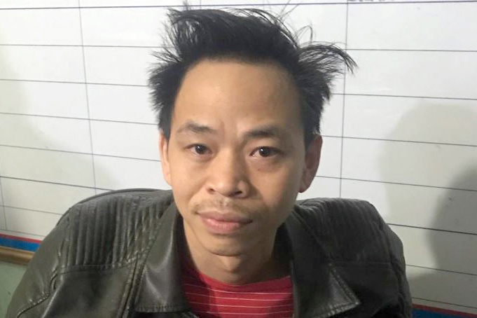 Ke dam chet khach hat karaoke tron o nha ban gai hinh anh