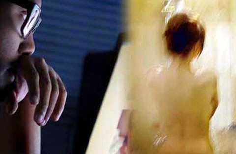 Nhom lap camera quay len trong khach san khai thu doan tong tien hinh anh