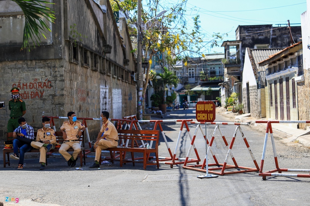 Phong chong Covid-19 anh 1