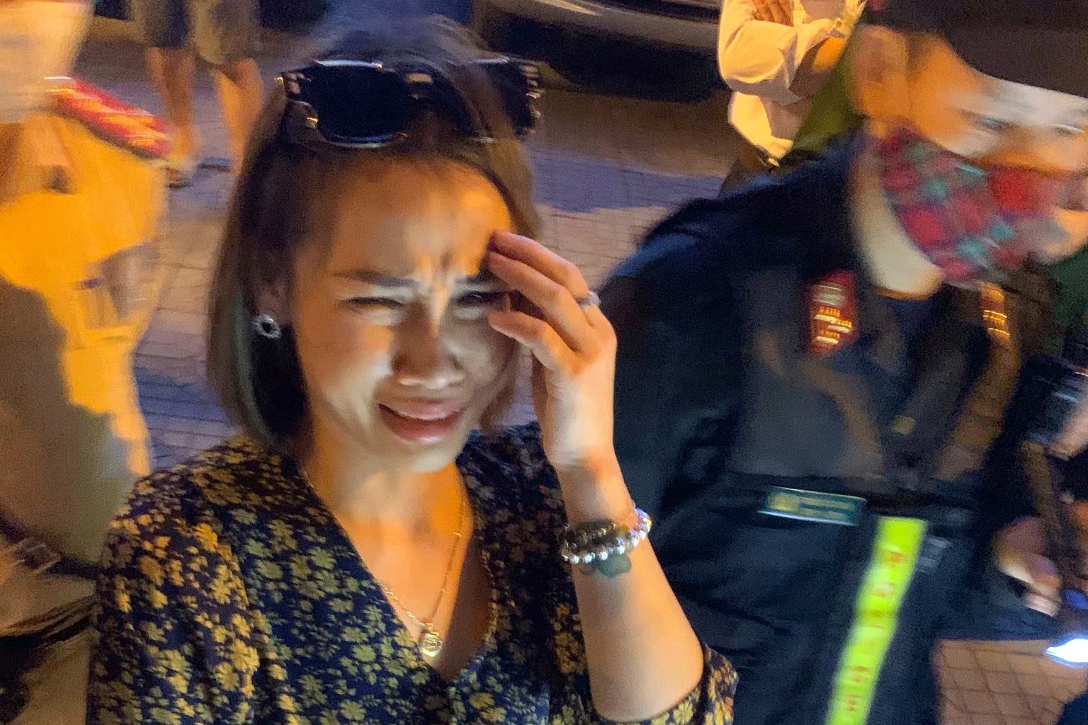 Nguoi phu nu tren xe Audi mang 97 vien thuoc lac hinh anh