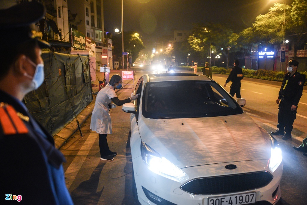 Lao xe vao to kiem soat dich anh 1