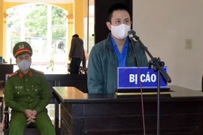 Thanh nien tan cong luc luong kiem dich linh 9 thang tu hinh anh