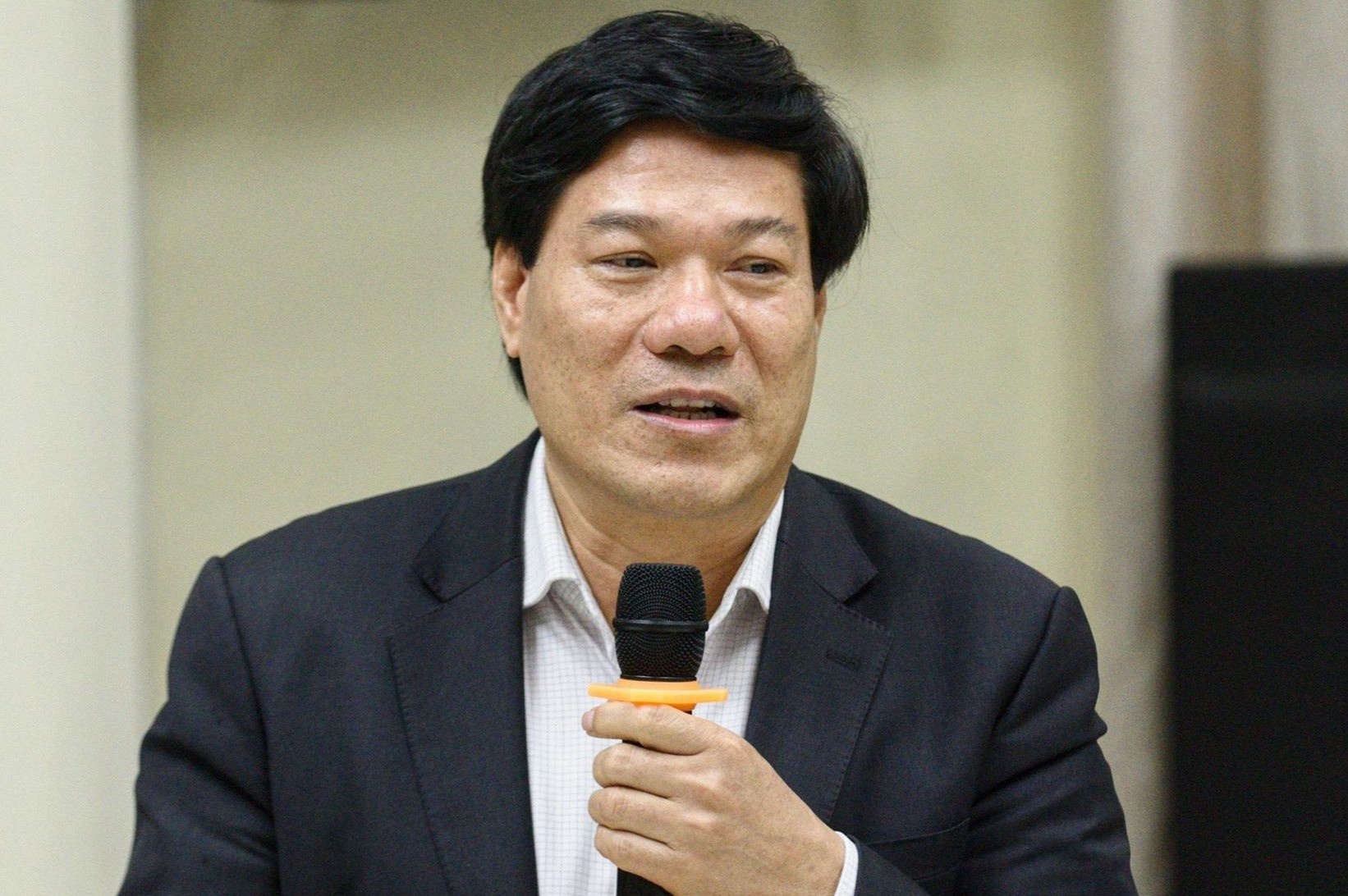 Giam doc CDC Ha Noi va 6 bi can se bi xu ly ra sao? hinh anh