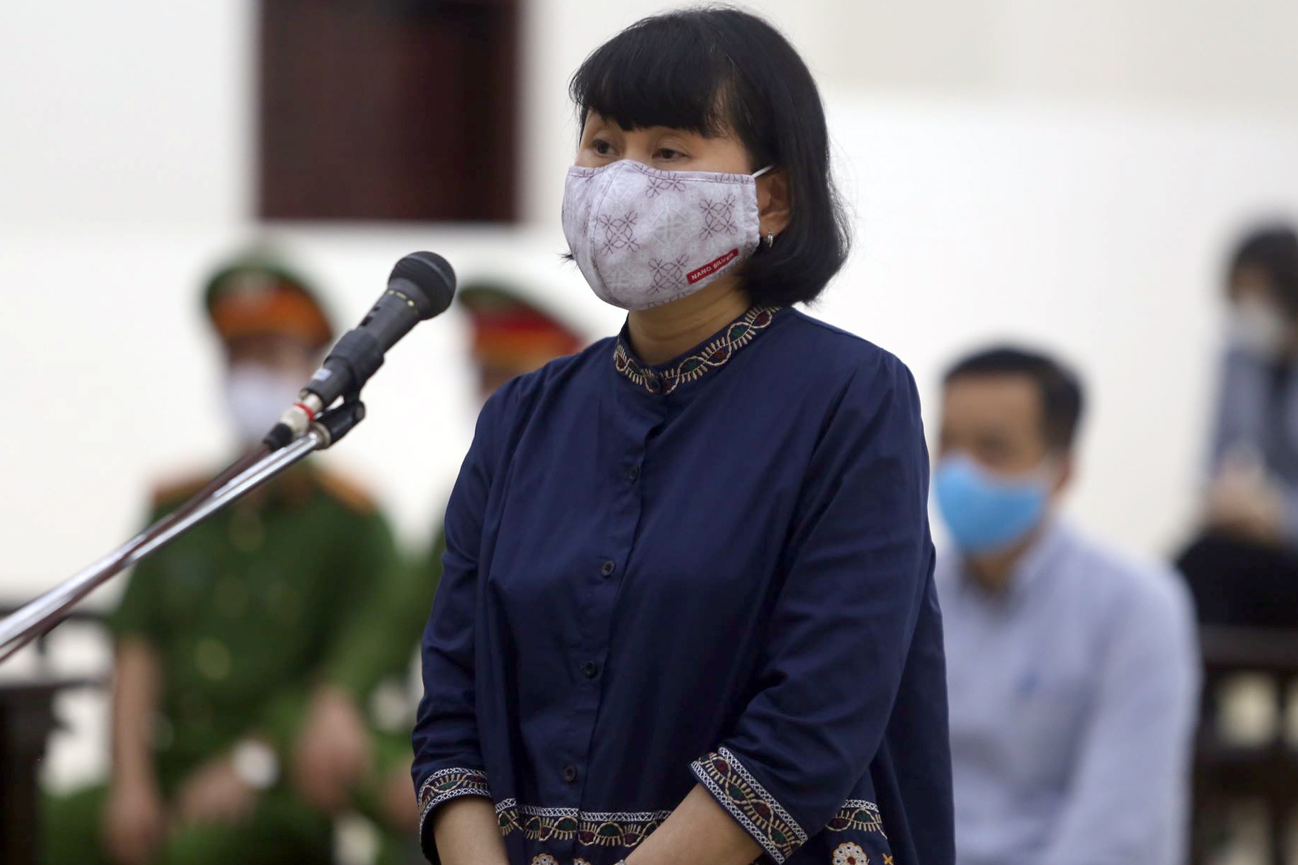 Xet xu vu MobiFone mua co phan AVG anh 2