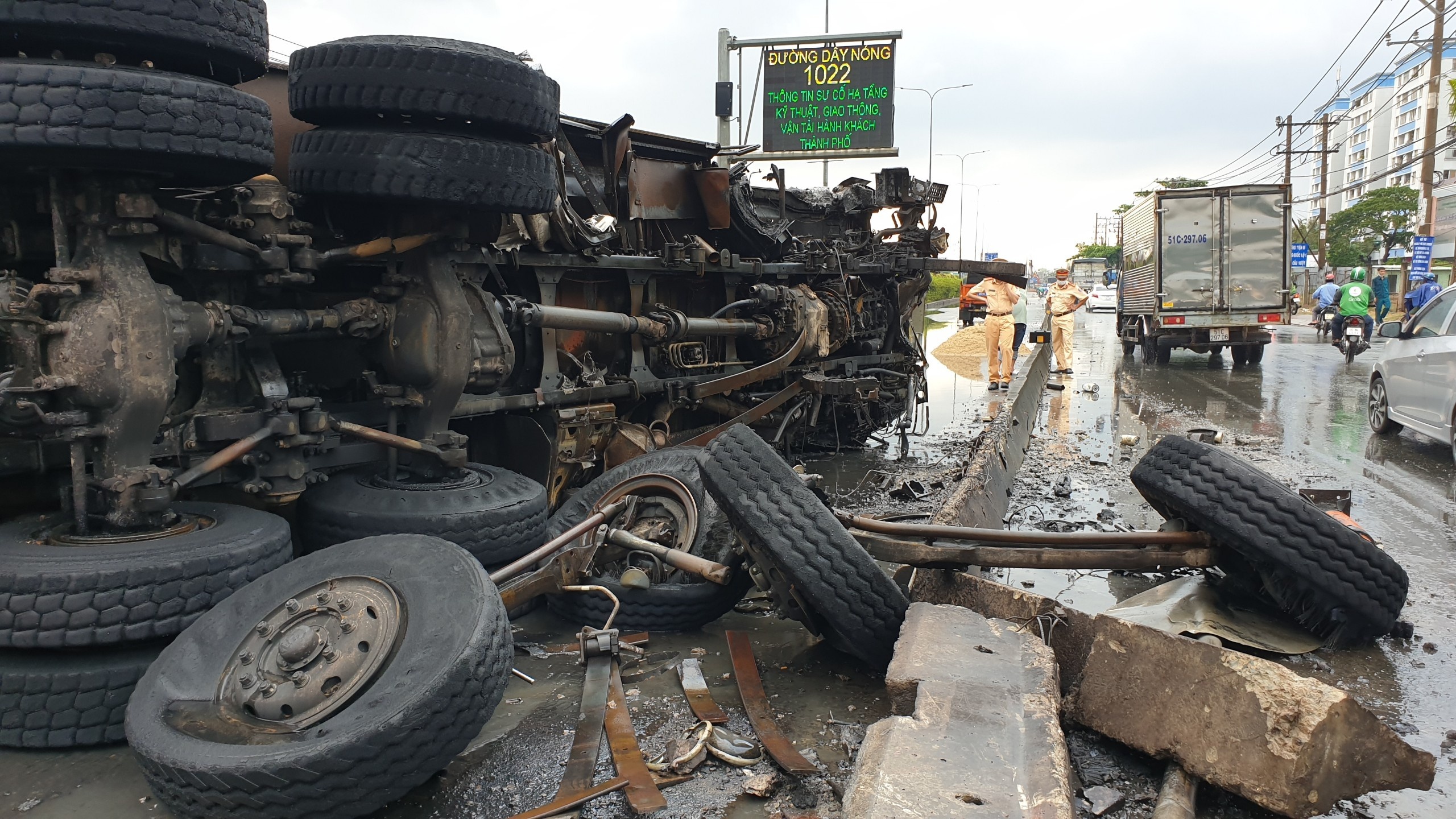 79 nguoi chet do tai nan giao thong trong 4 ngay nghi le hinh anh