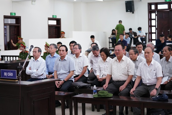 Tuyen an 2 cuu Chu tich Da Nang anh 2