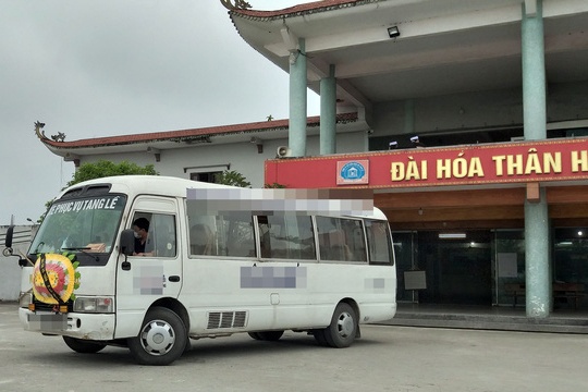 Bat 3 nguoi an chan tien o dai hoa than Thanh Binh hinh anh