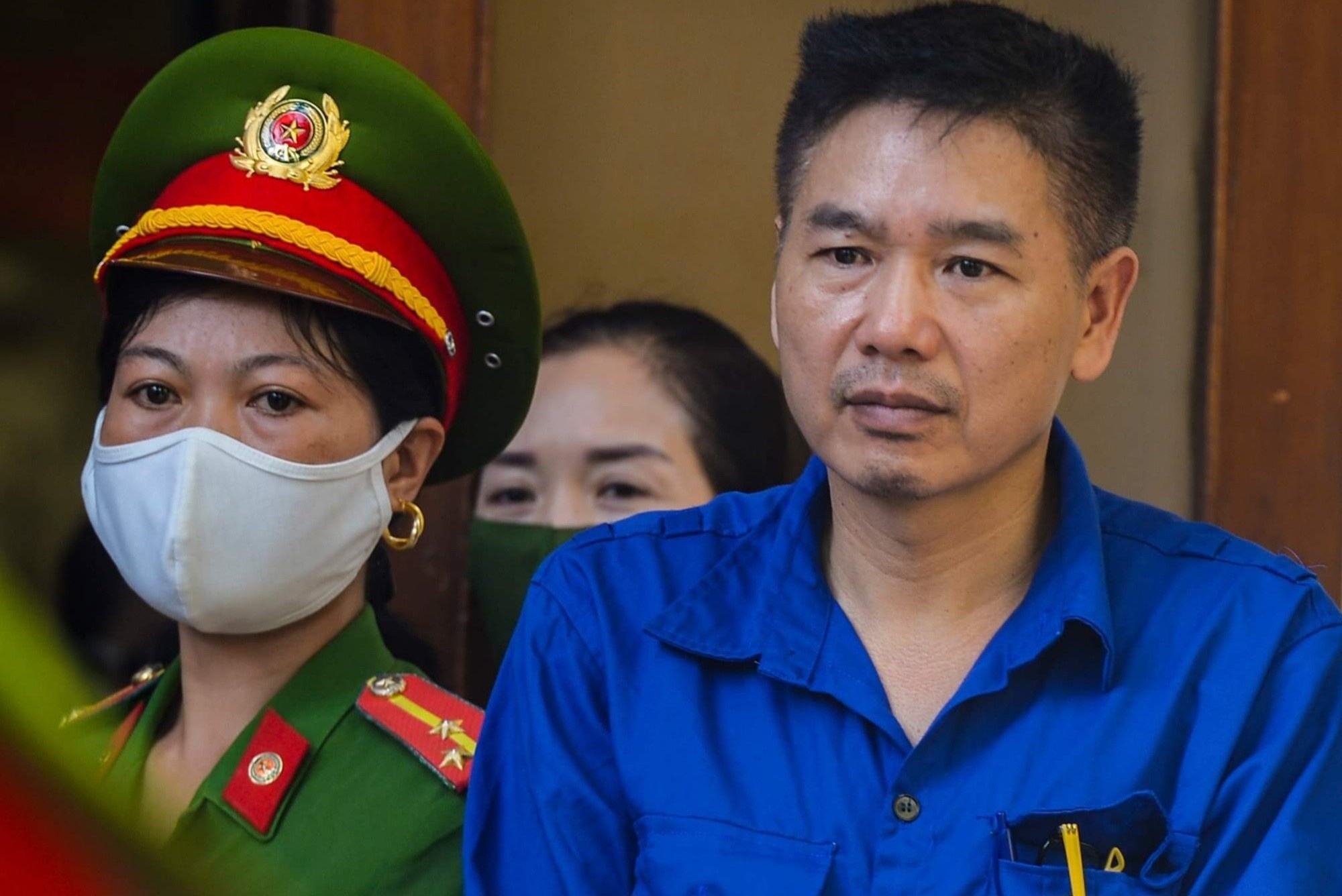 Cuu Pho giam doc So Giao duc Son La: 'Bi cao bi ep cung' hinh anh