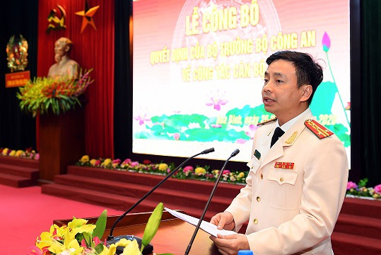 Giam doc Cong an tinh Hoa Binh anh 1