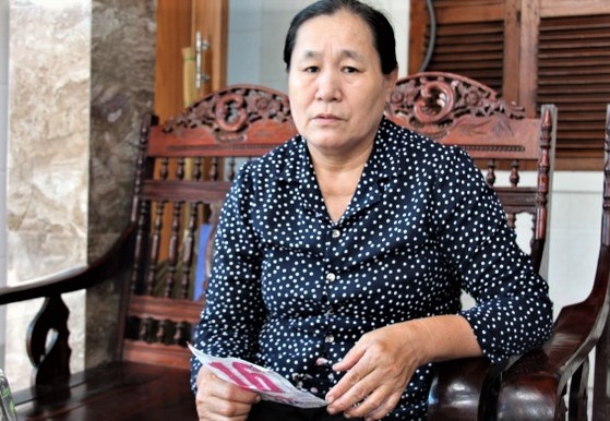 Pho chu tich xa dap huyet mo anh 1