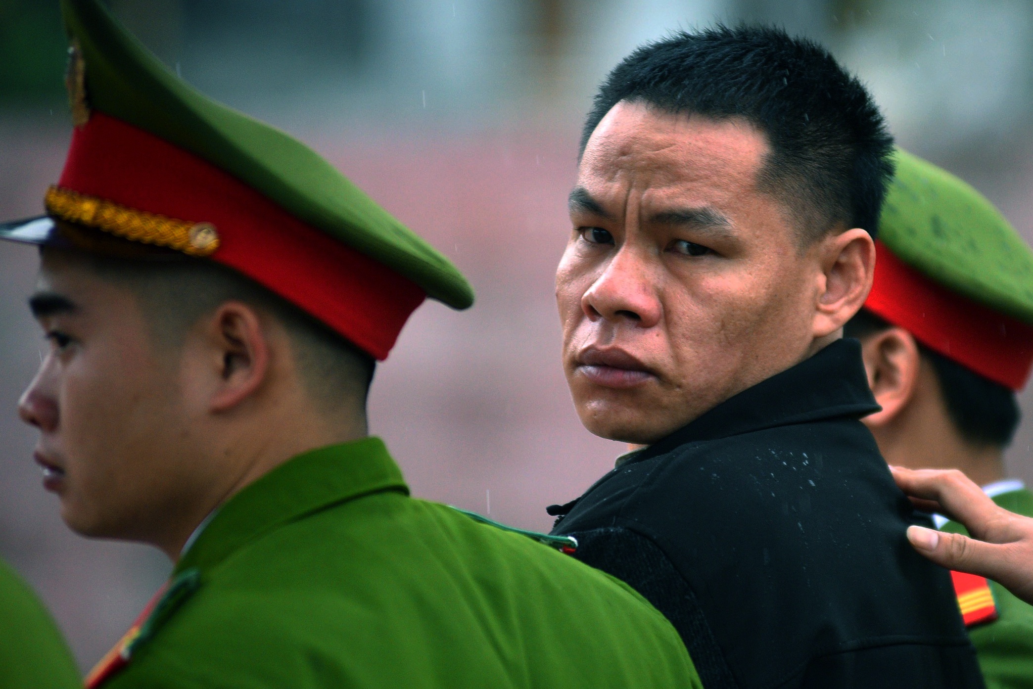 Bo nu sinh giao ga o Dien Bien kien nghi khong tu hinh 6 bi cao hinh anh