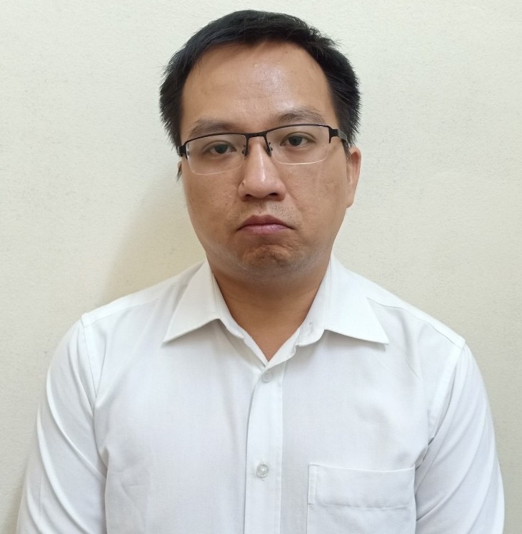 Bat can bo Tong cuc hai quan anh 1