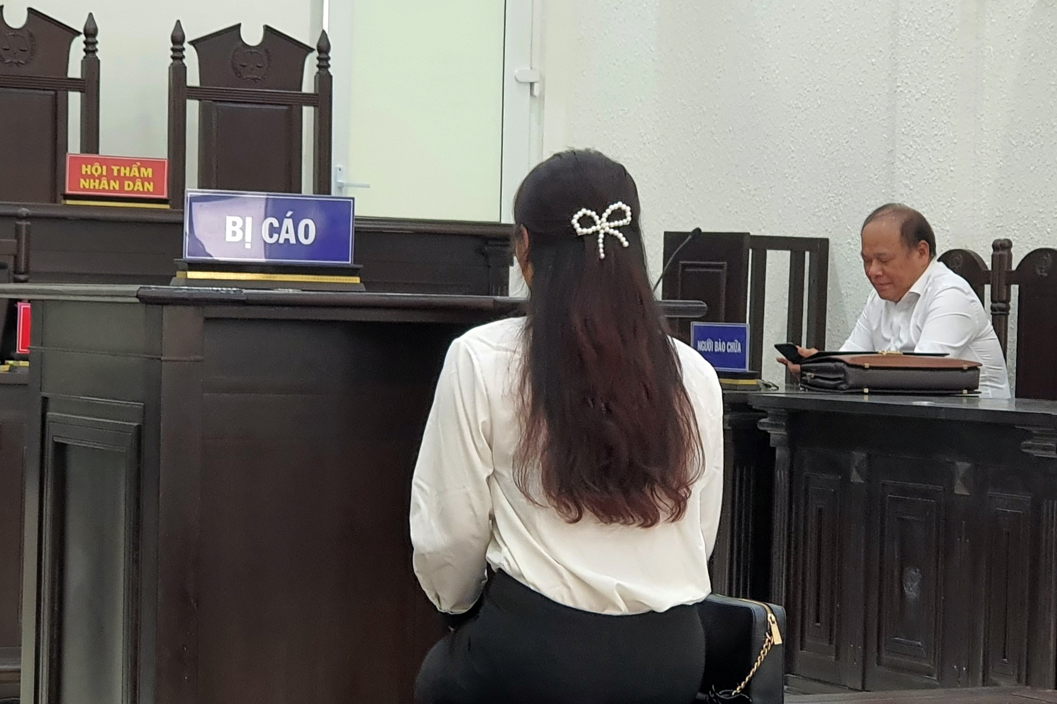 Thiếu nữ cướp tài sản xe ôm ảnh 1 Thieu nu cuop tai san xe om anh 1