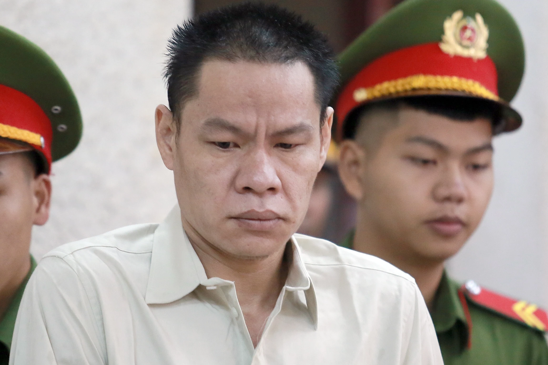 Y an tu hinh 6 bi cao sat hai nu sinh giao ga o Dien Bien hinh anh