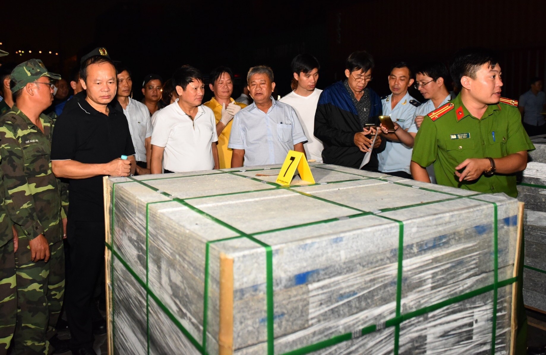 Cuu canh sat Han Quoc cam dau duong day ma tuy xuyen quoc gia hinh anh