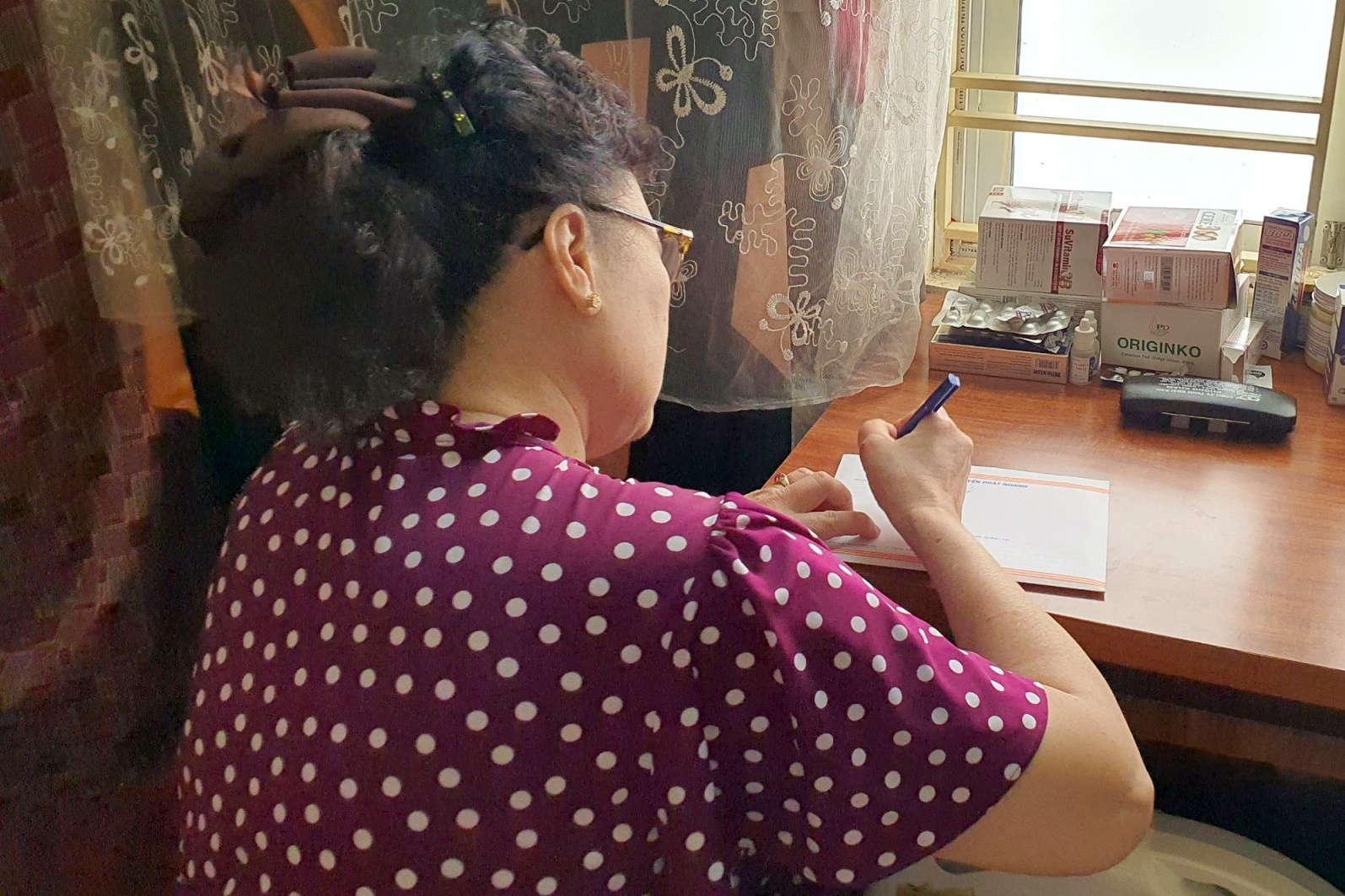 Con dau khai tu bo me chong dang song: 'Toi da sai' hinh anh