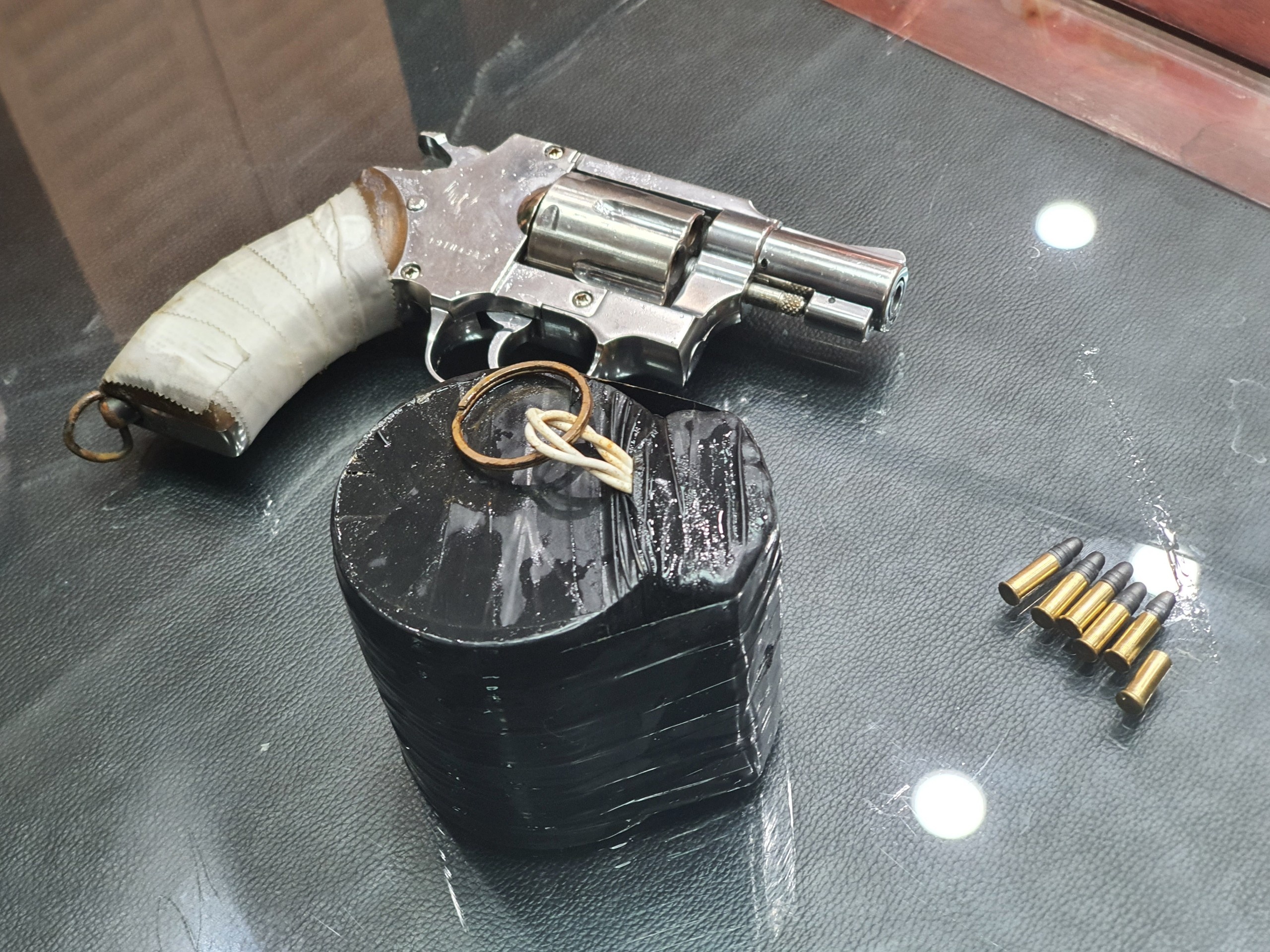 No sung cuop chi nhanh BIDV anh 3