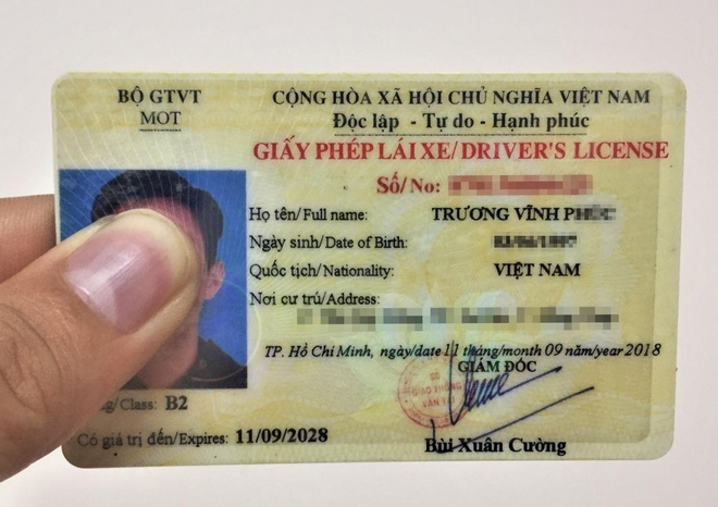 Cuc pho CSGT: 'Bang lai xe van giu thoi han 10 nam' hinh anh