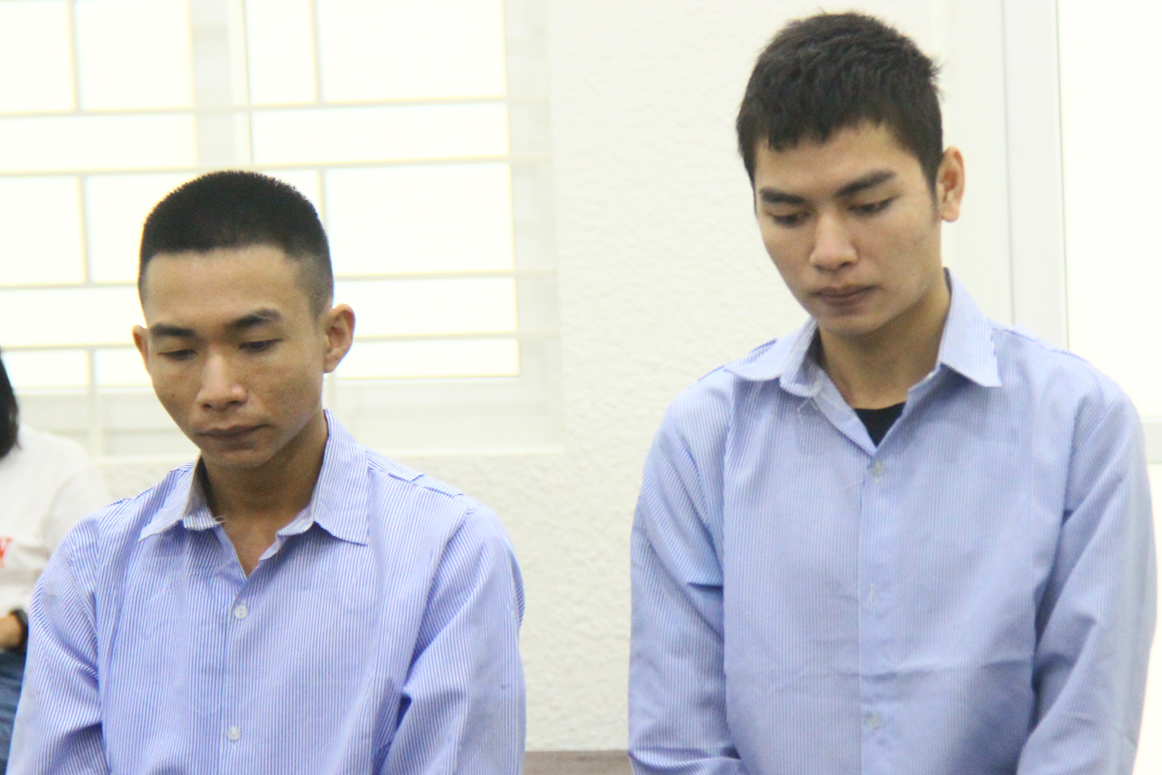 Tu hinh 2 ke sat hai tai xe GrabBike hinh anh