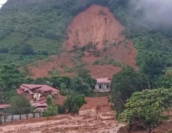 Sat lo nui o quang tri anh 2