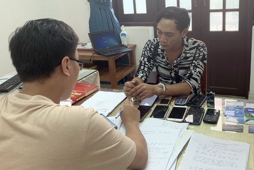 Lừa vợ nạn nhân thủy điện Rào Trăng ảnh 1 Lua vo nan nhan thuy dien Rao Trang anh 1