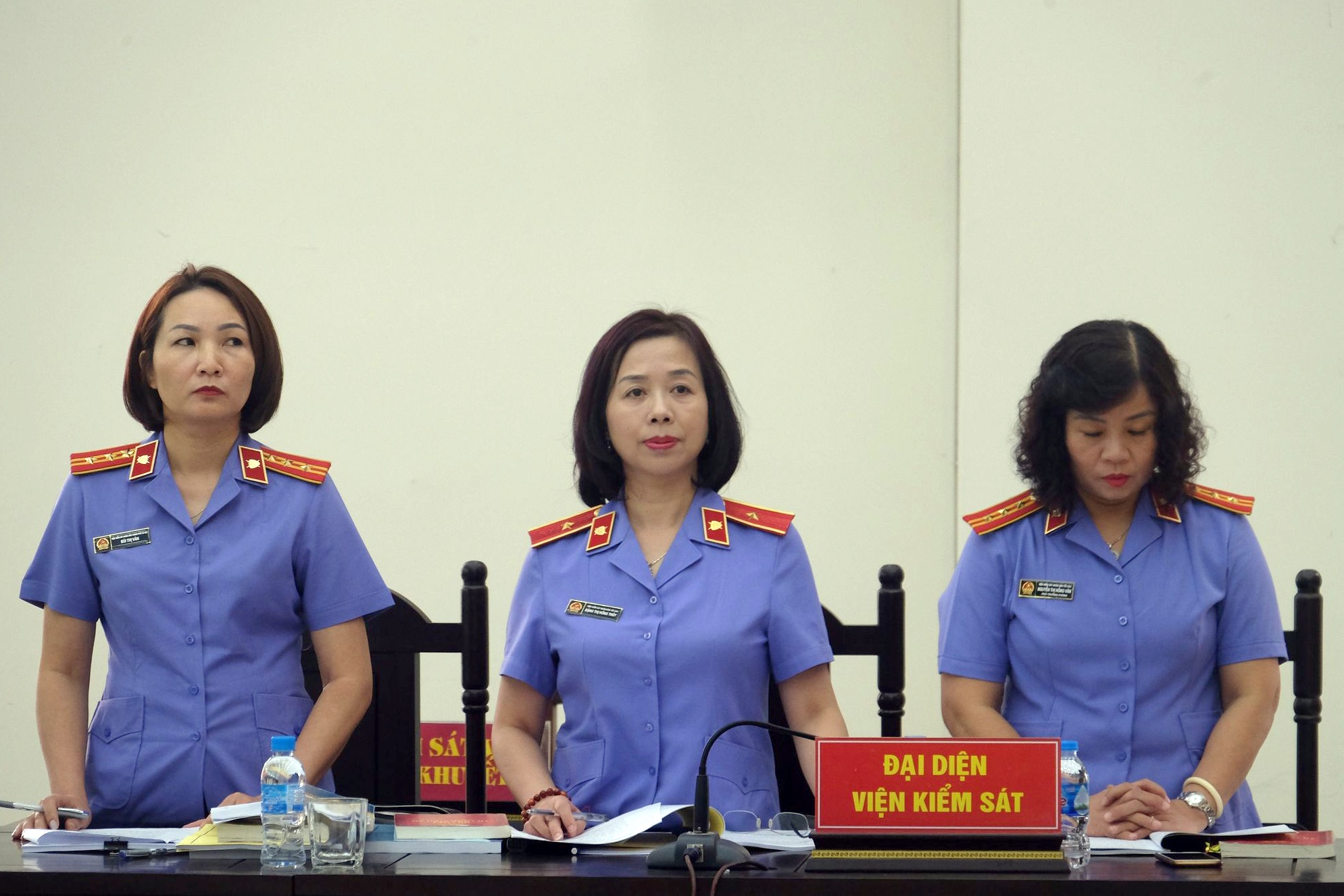 Xét xử cựu Phó tổng giám đốc BIDV ảnh 2 Xet xu cuu Pho tong giam doc BIDV anh 2