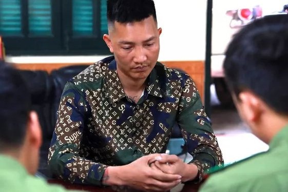 Huấn Hoa Hồng làm từ thiện ảnh 2 Huan Hoa Hong lam tu thien anh 2