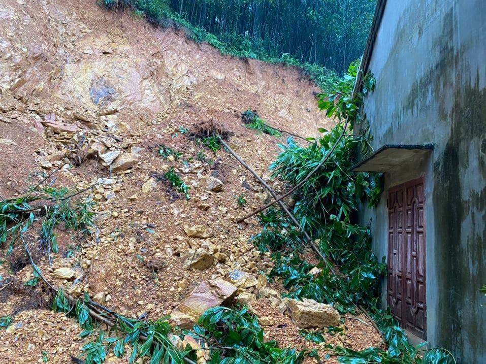 Ngap lut o Nghe An anh 7