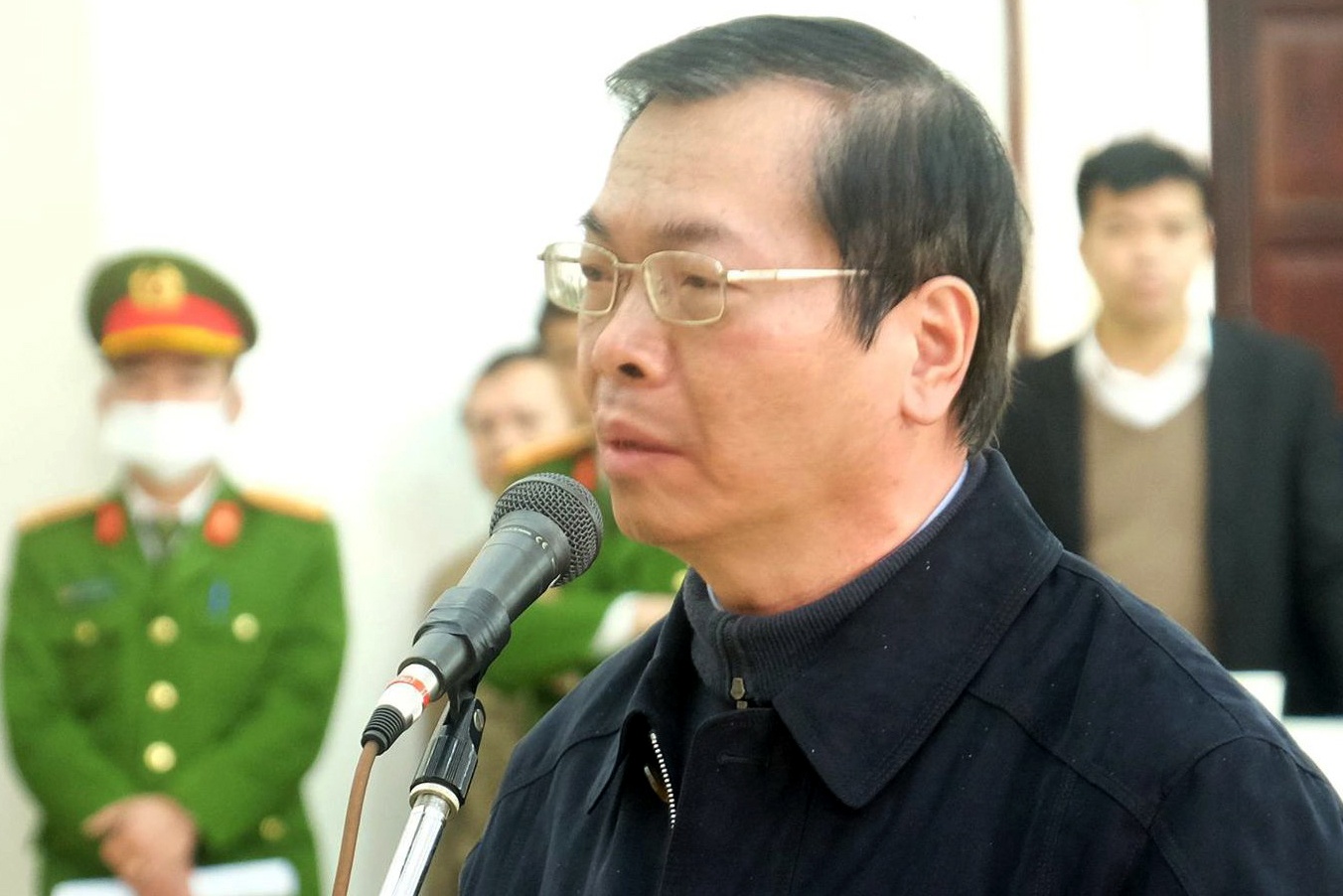 Vi sao toa hoan xu ong Vu Huy Hoang? hinh anh