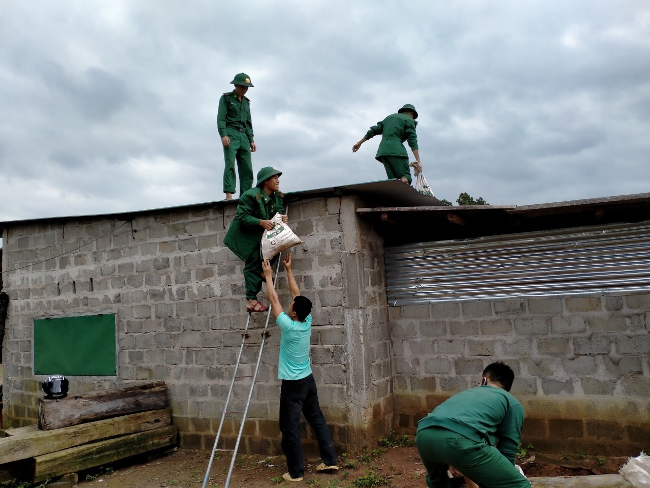 Bao so 13 do bo anh 1