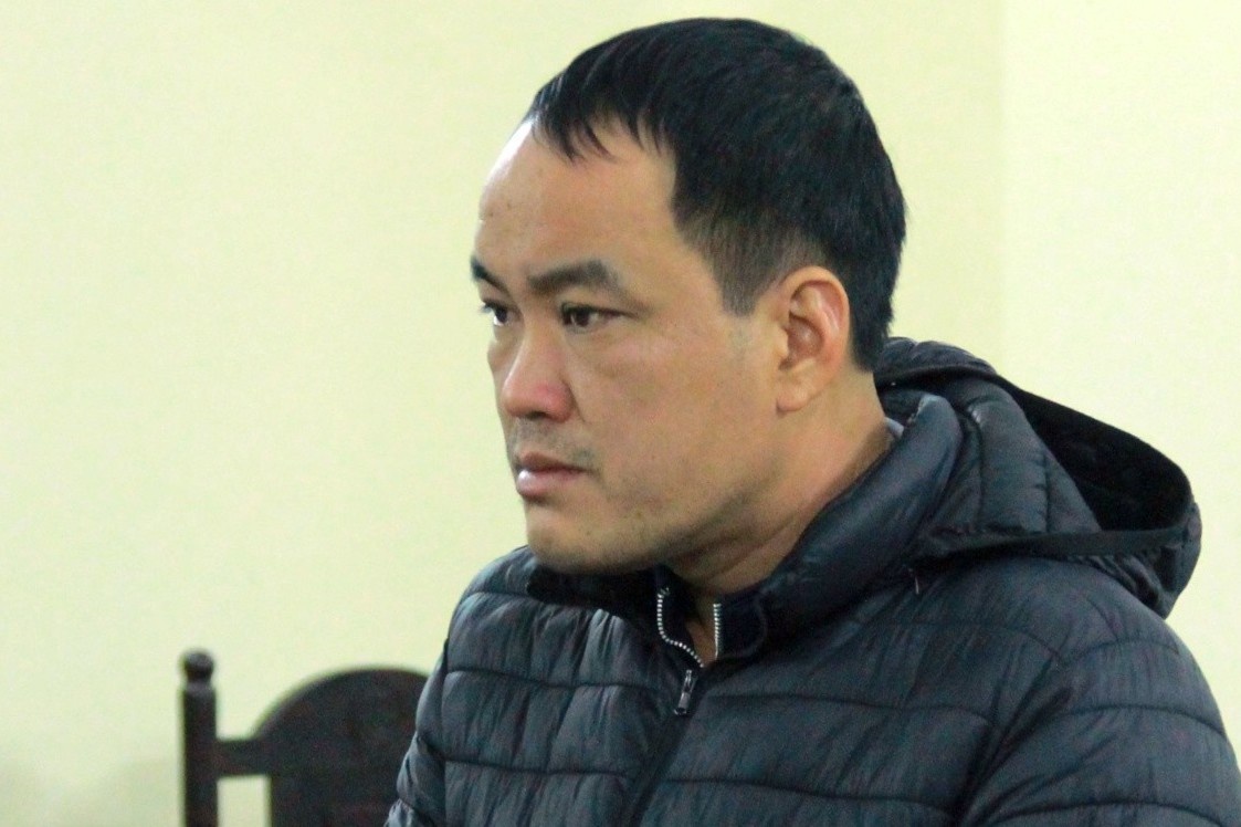 Tai xe xe cho rac can chet hoc sinh hinh anh