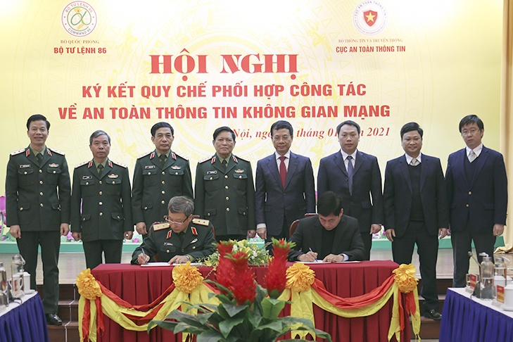 Bo TT&TT ky ket viec bao dam an toan thong tin tren khong gian mang hinh anh