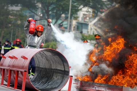 Bo Cong an cam loi dung kiem tra PCCC de truc loi hinh anh