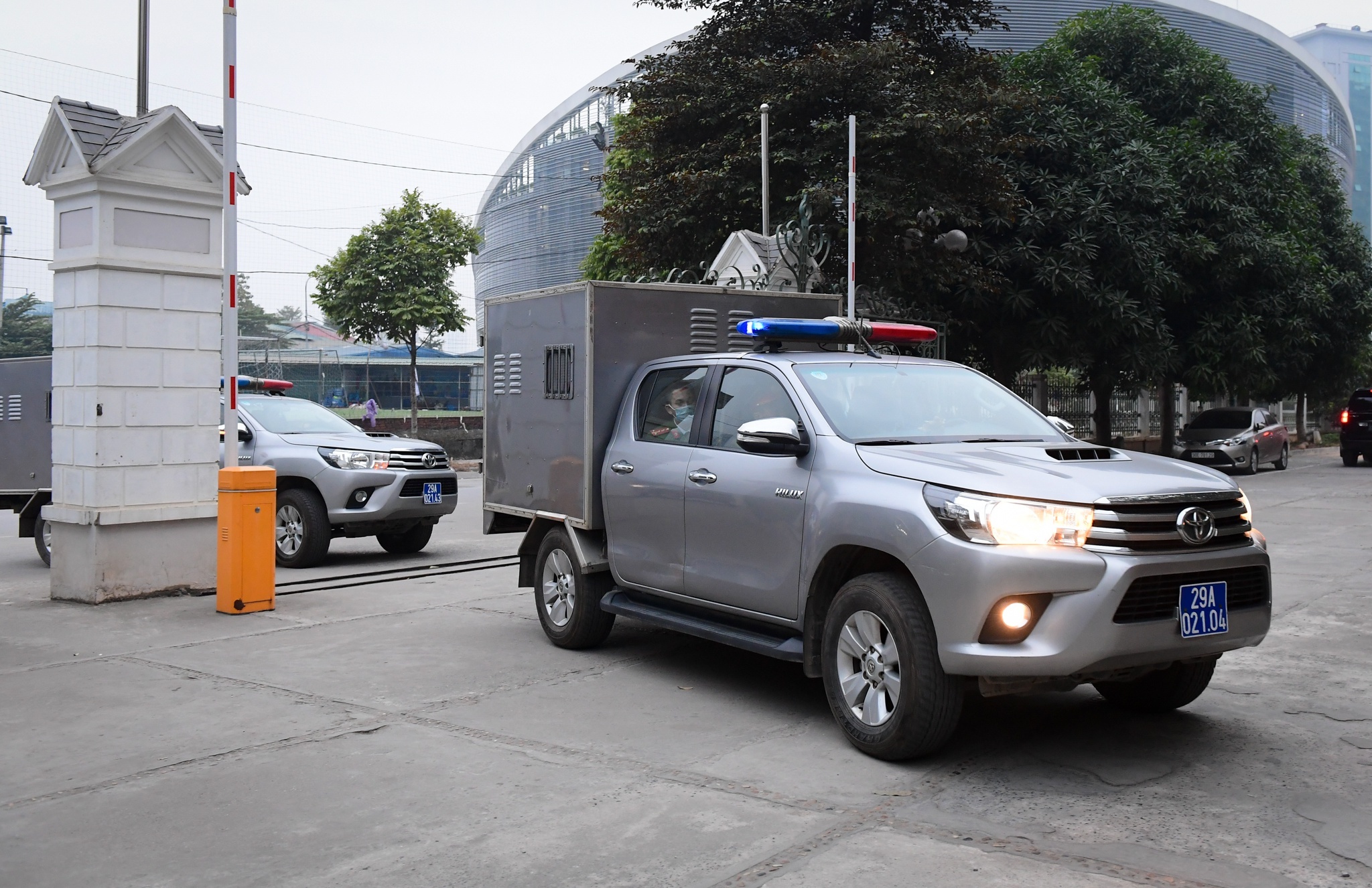 Xet xu ong Dinh La Thang anh 3