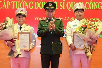 Thang ham cap tuong cho 6 si quan cong an hinh anh