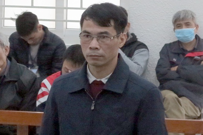 Lua chay viec vao Bo Cong an voi gia 700 trieu hinh anh