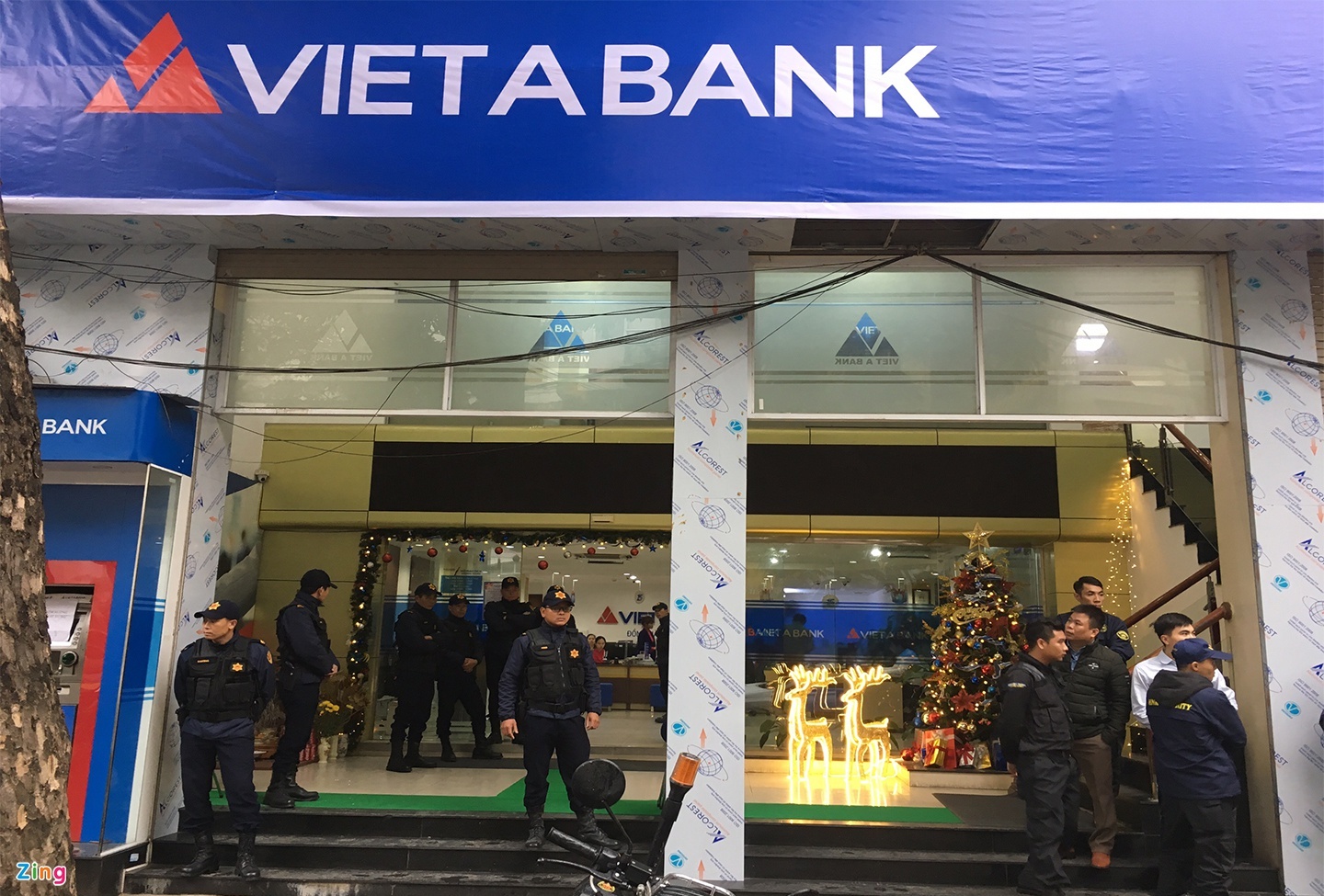 Lừa tiền của 3 ngân hàng ảnh 1 Lua tien cua 3 ngan hang anh 1