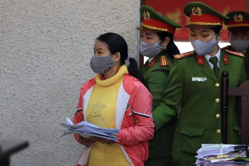 Xet xu me nu sinh giao ga anh 1