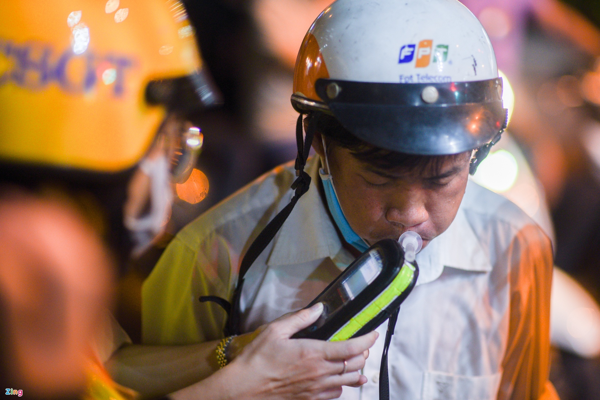 Vi phạm giao thông ảnh 2 Vi pham giao thong anh 2