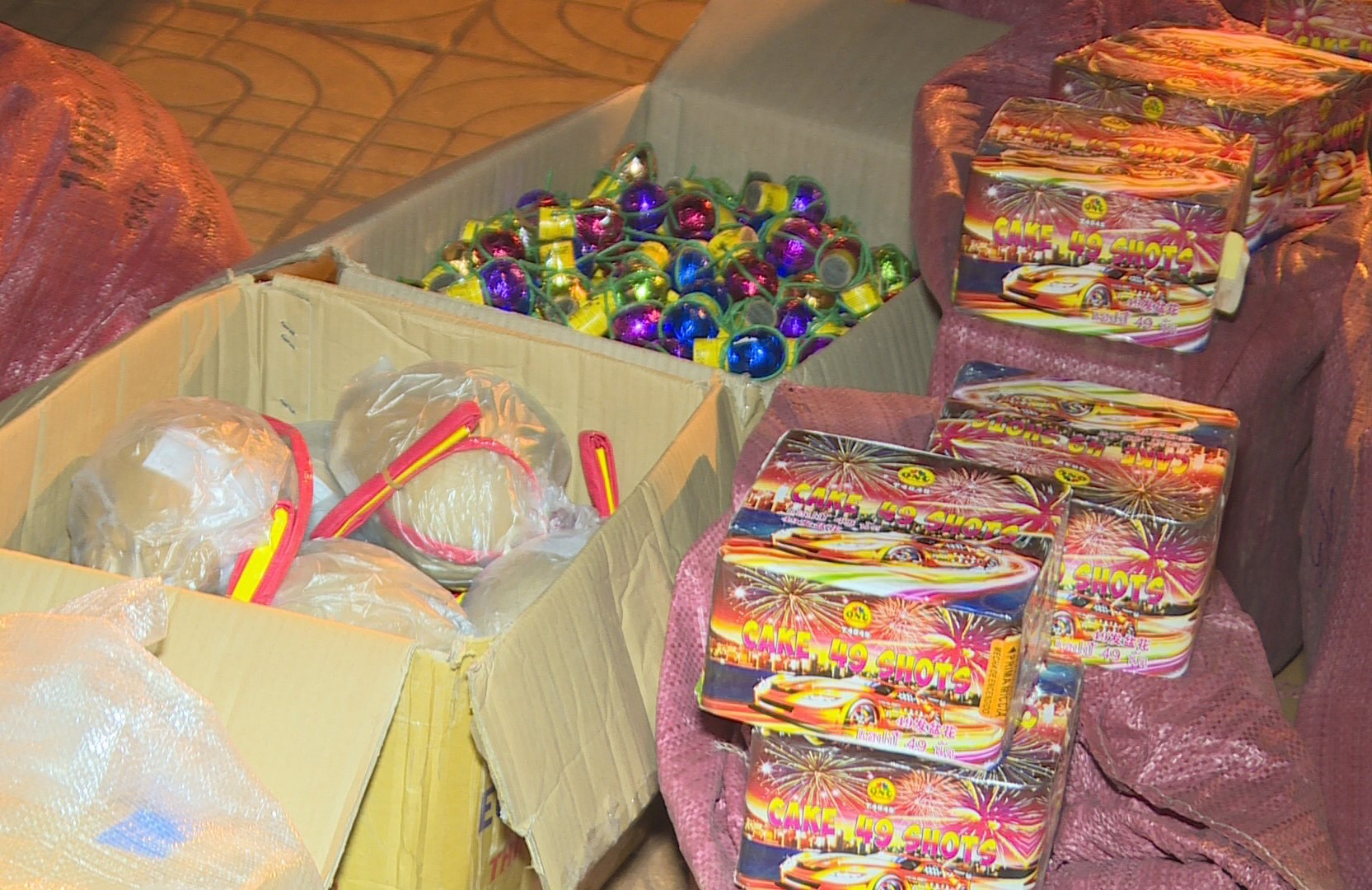 Ha Noi xu ly 44 nguoi dot phao dip Tet anh 1