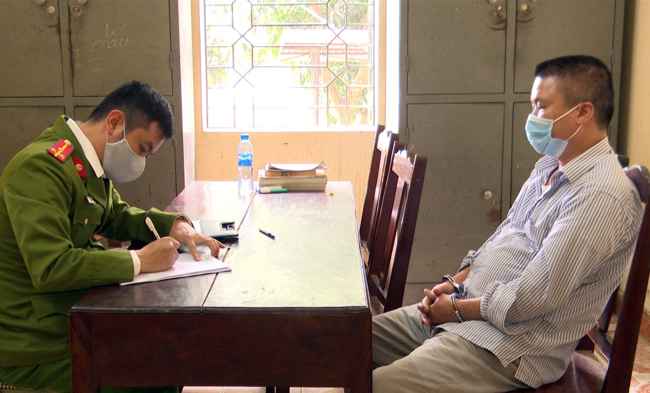 Trom trau mang di xe thit anh 1